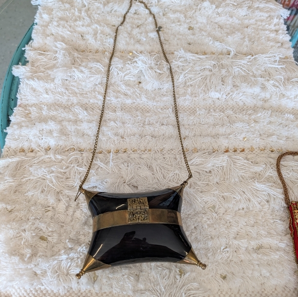 Vintage Metal Bag With Velvet Purple Velvet. - Picture 3 of 5